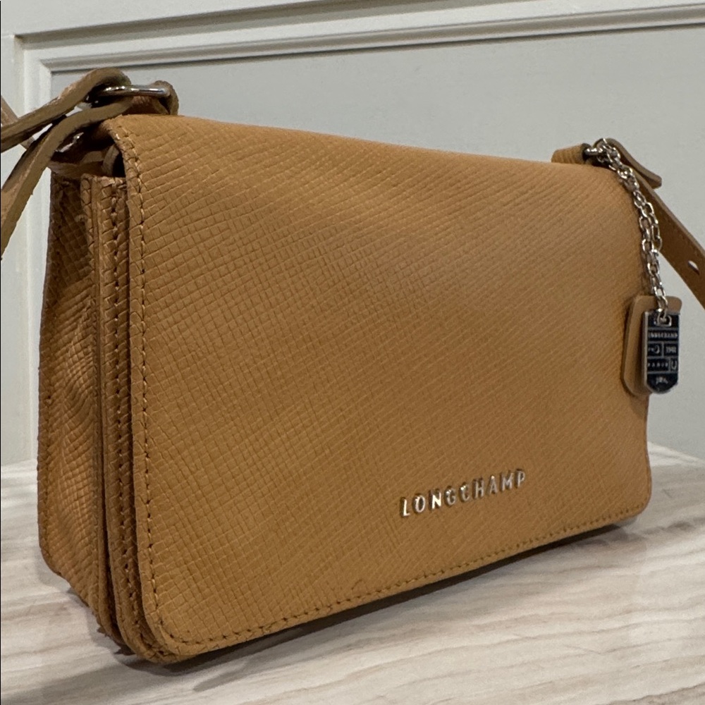 Longchamp Bag Tan Pressed Leather Wallet Crossbody Bag - Picture 3 of 17